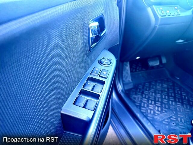 Сірий Кіа Ріо, об'ємом двигуна 1.6 л та пробігом 102 тис. км за 9000 $, фото 8 на Automoto.ua