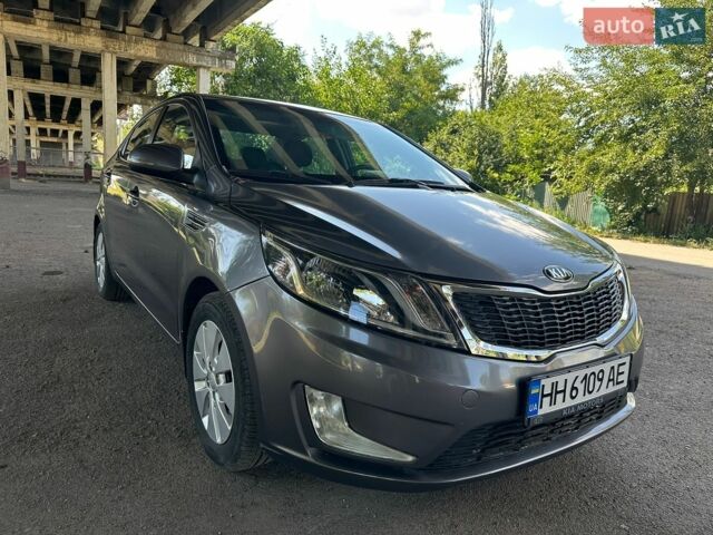 Сірий Кіа Ріо, об'ємом двигуна 1.6 л та пробігом 106 тис. км за 8600 $, фото 2 на Automoto.ua