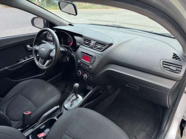 Серый Киа Рио, объемом двигателя 1.6 л и пробегом 95 тыс. км за 5701 $, фото 10 на Automoto.ua