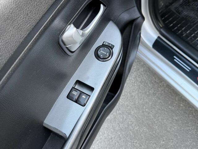 Сірий Кіа Ріо, об'ємом двигуна 1.4 л та пробігом 183 тис. км за 6300 $, фото 11 на Automoto.ua