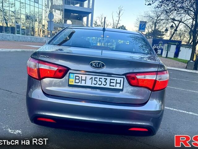 Сірий Кіа Ріо, об'ємом двигуна 1.6 л та пробігом 102 тис. км за 9000 $, фото 4 на Automoto.ua