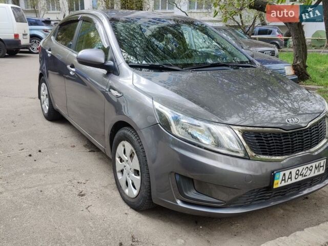 Серый Киа Рио, объемом двигателя 1.4 л и пробегом 242 тыс. км за 5750 $, фото 6 на Automoto.ua