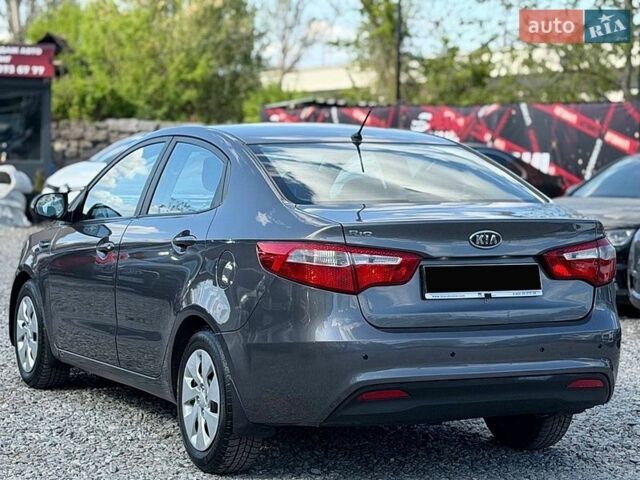 Сірий Кіа Ріо, об'ємом двигуна 1.6 л та пробігом 162 тис. км за 7000 $, фото 3 на Automoto.ua