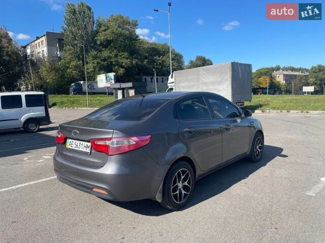 Сірий Кіа Ріо, об'ємом двигуна 1.4 л та пробігом 219 тис. км за 5900 $, фото 6 на Automoto.ua