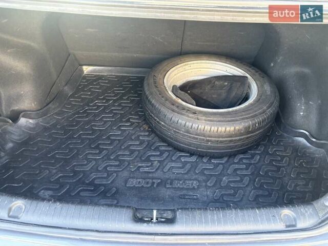 Киа Рио 2012 в Киеве на Automoto.ua Серый Киа Рио, объемом двигателя 1.6 л и пробегом 121 тыс. км за 7200 $, фото 19 на Automoto.ua