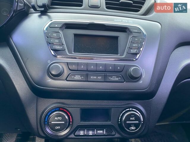 Серый Киа Рио, объемом двигателя 1.6 л и пробегом 181 тыс. км за 8499 $, фото 8 на Automoto.ua