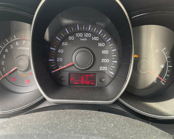 Серый Киа Рио, объемом двигателя 1.6 л и пробегом 94 тыс. км за 7600 $, фото 14 на Automoto.ua
