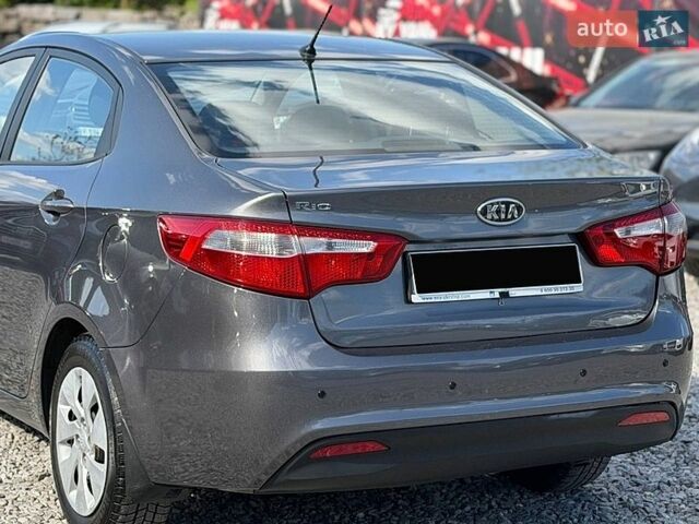 Сірий Кіа Ріо, об'ємом двигуна 1.6 л та пробігом 162 тис. км за 7000 $, фото 2 на Automoto.ua