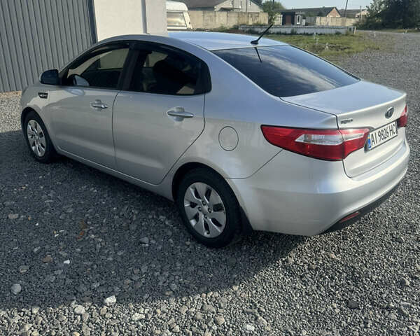 Серый Киа Рио, объемом двигателя 1.4 л и пробегом 128 тыс. км за 6900 $, фото 2 на Automoto.ua