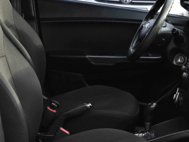 Сірий Кіа Ріо, об'ємом двигуна 1.4 л та пробігом 226 тис. км за 6999 $, фото 12 на Automoto.ua