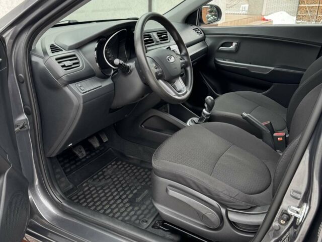 Серый Киа Рио, объемом двигателя 1.4 л и пробегом 82 тыс. км за 9200 $, фото 16 на Automoto.ua