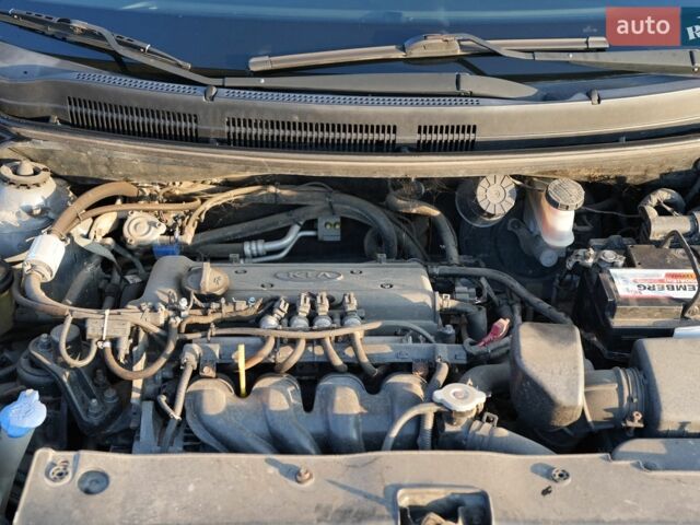 Сірий Кіа Ріо, об'ємом двигуна 1.4 л та пробігом 270 тис. км за 4999 $, фото 15 на Automoto.ua