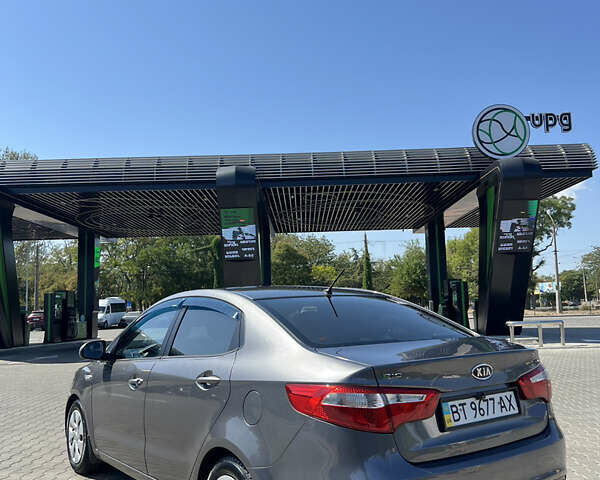 Серый Киа Рио, объемом двигателя 1.6 л и пробегом 101 тыс. км за 9900 $, фото 4 на Automoto.ua