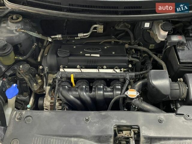 Серый Киа Рио, объемом двигателя 1.4 л и пробегом 104 тыс. км за 7200 $, фото 9 на Automoto.ua