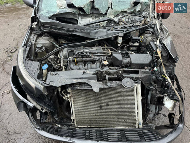 Серый Киа Рио, объемом двигателя 1.4 л и пробегом 250 тыс. км за 1950 $, фото 39 на Automoto.ua