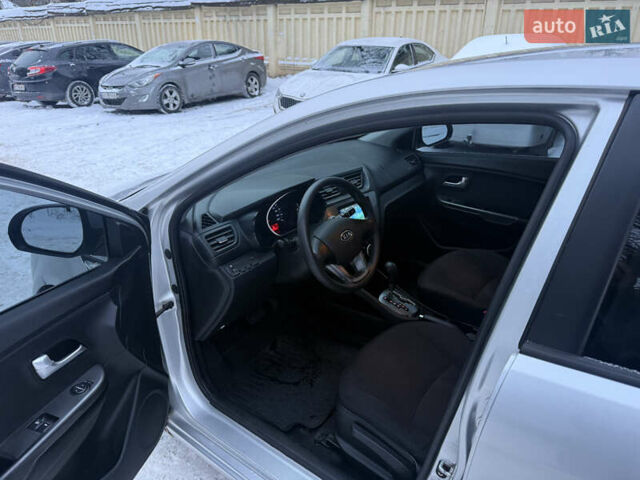 Серый Киа Рио, объемом двигателя 1.4 л и пробегом 130 тыс. км за 7300 $, фото 8 на Automoto.ua
