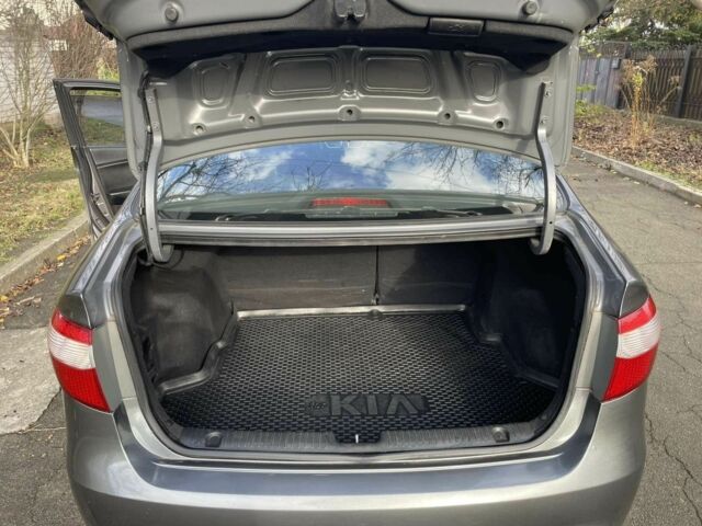 Серый Киа Рио, объемом двигателя 1.4 л и пробегом 171 тыс. км за 7300 $, фото 17 на Automoto.ua