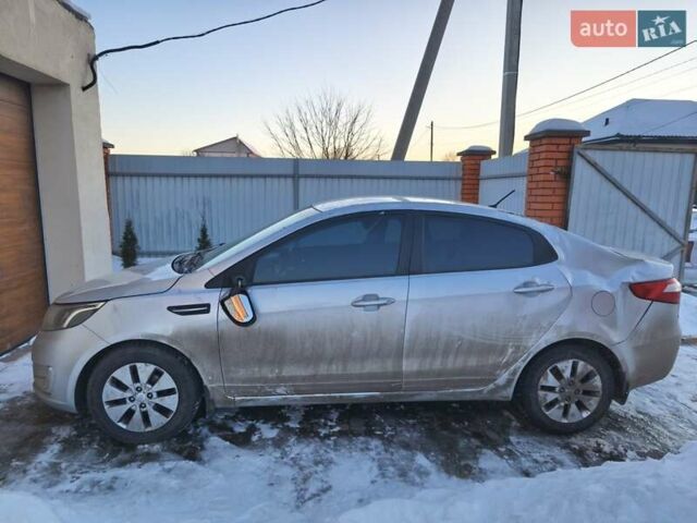 Сірий Кіа Ріо, об'ємом двигуна 1.59 л та пробігом 119 тис. км за 4200 $, фото 1 на Automoto.ua