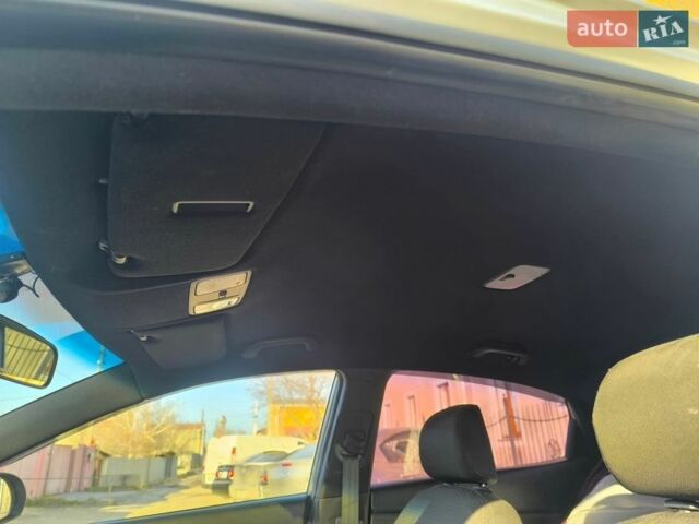 Сірий Кіа Ріо, об'ємом двигуна 1.4 л та пробігом 273 тис. км за 6500 $, фото 4 на Automoto.ua