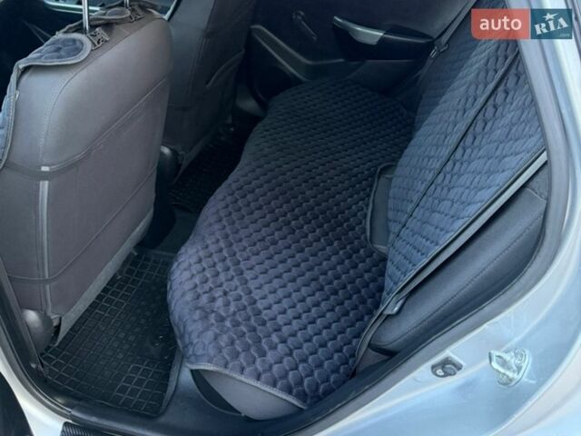 Сірий Кіа Ріо, об'ємом двигуна 1.4 л та пробігом 259 тис. км за 6300 $, фото 9 на Automoto.ua