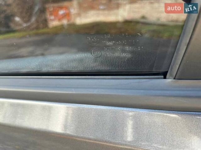 Серый Киа Рио, объемом двигателя 1.4 л и пробегом 190 тыс. км за 7000 $, фото 4 на Automoto.ua