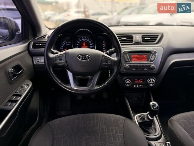 Серый Киа Рио, объемом двигателя 1.59 л и пробегом 180 тыс. км за 7300 $, фото 15 на Automoto.ua