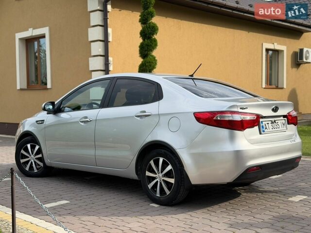 Сірий Кіа Ріо, об'ємом двигуна 1.6 л та пробігом 185 тис. км за 7650 $, фото 8 на Automoto.ua