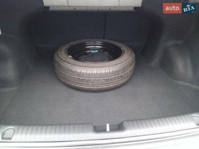 Серый Киа Рио, объемом двигателя 1.4 л и пробегом 100 тыс. км за 7700 $, фото 7 на Automoto.ua