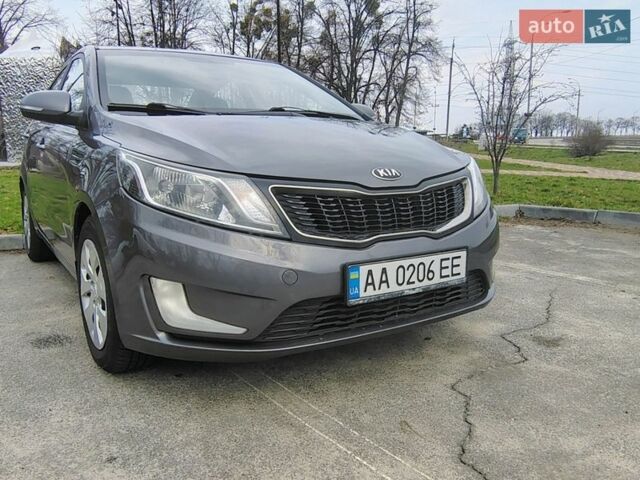 Сірий Кіа Ріо, об'ємом двигуна 1.6 л та пробігом 160 тис. км за 6800 $, фото 7 на Automoto.ua