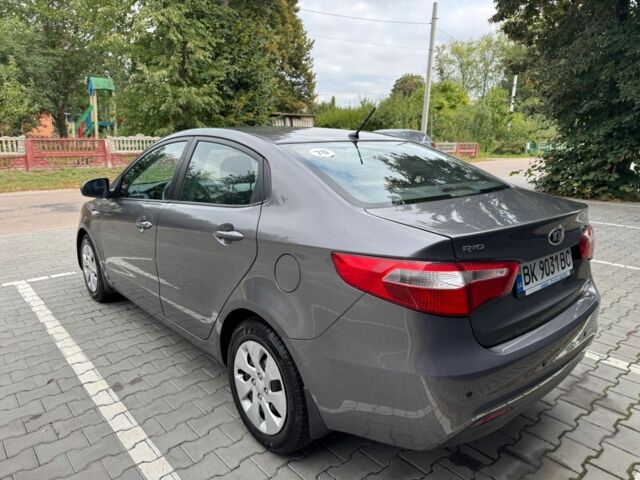 Серый Киа Рио, объемом двигателя 1.6 л и пробегом 200 тыс. км за 4920 $, фото 8 на Automoto.ua