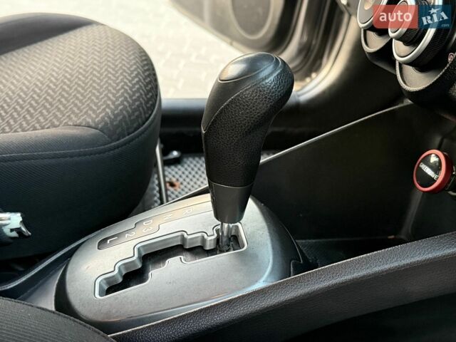 Серый Киа Рио, объемом двигателя 1.4 л и пробегом 147 тыс. км за 8550 $, фото 18 на Automoto.ua