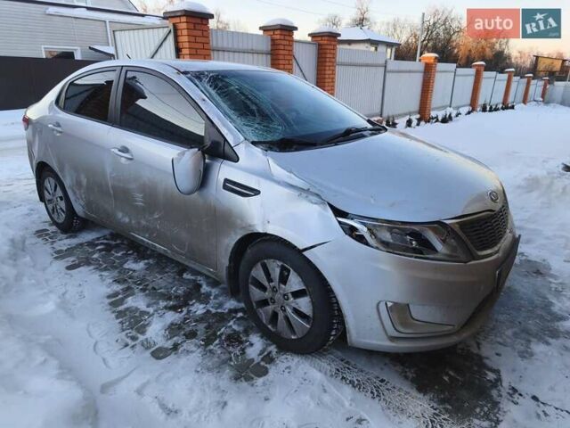 Сірий Кіа Ріо, об'ємом двигуна 1.59 л та пробігом 119 тис. км за 4200 $, фото 2 на Automoto.ua