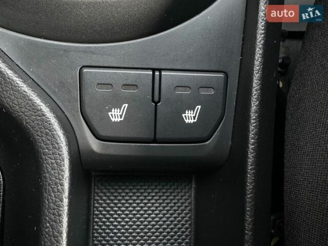 Сірий Кіа Ріо, об'ємом двигуна 1.6 л та пробігом 128 тис. км за 9350 $, фото 23 на Automoto.ua