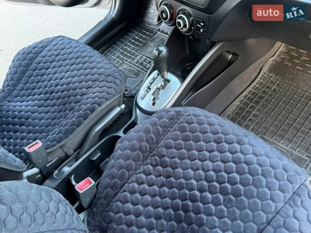 Сірий Кіа Ріо, об'ємом двигуна 1.4 л та пробігом 259 тис. км за 6300 $, фото 13 на Automoto.ua