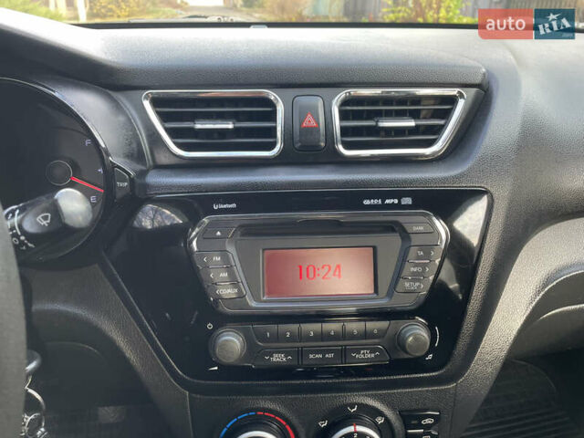 Серый Киа Рио, объемом двигателя 1.4 л и пробегом 167 тыс. км за 5999 $, фото 27 на Automoto.ua