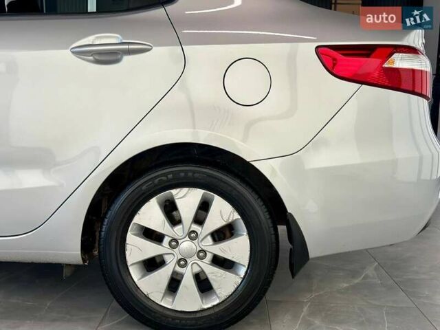 Сірий Кіа Ріо, об'ємом двигуна 1.59 л та пробігом 56 тис. км за 9390 $, фото 6 на Automoto.ua