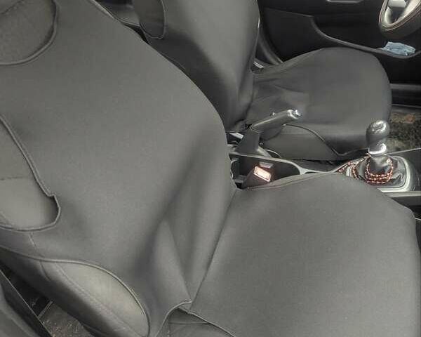 Сірий Кіа Ріо, об'ємом двигуна 1.4 л та пробігом 167 тис. км за 6700 $, фото 15 на Automoto.ua