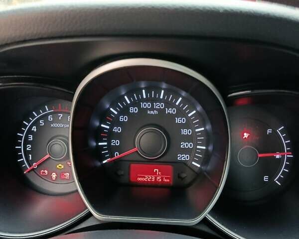 Серый Киа Рио, объемом двигателя 1.4 л и пробегом 223 тыс. км за 5500 $, фото 3 на Automoto.ua