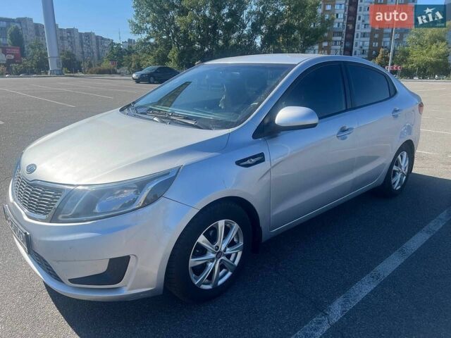 Серый Киа Рио, объемом двигателя 1.4 л и пробегом 88 тыс. км за 6700 $, фото 6 на Automoto.ua