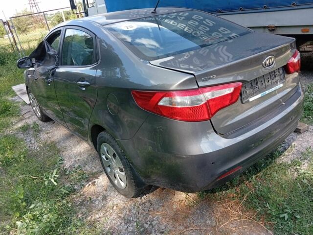 Сірий Кіа Ріо, об'ємом двигуна 1.6 л та пробігом 200 тис. км за 2300 $, фото 22 на Automoto.ua