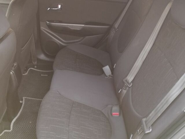 Серый Киа Рио, объемом двигателя 1.6 л и пробегом 223 тыс. км за 7900 $, фото 8 на Automoto.ua