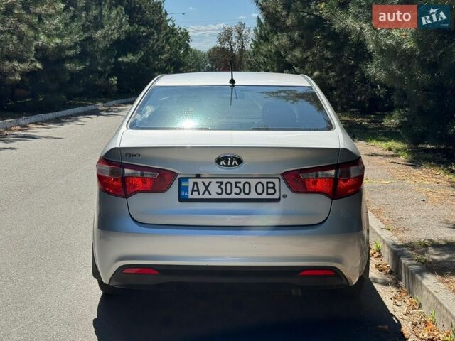 Сірий Кіа Ріо, об'ємом двигуна 1.4 л та пробігом 94 тис. км за 8799 $, фото 13 на Automoto.ua