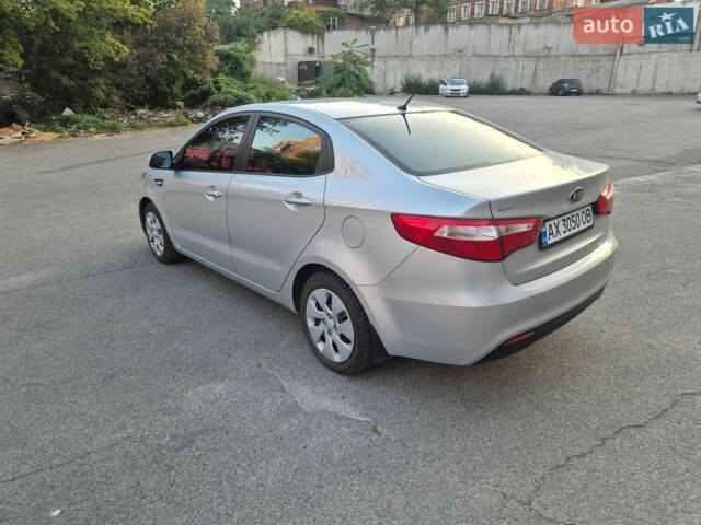 Сірий Кіа Ріо, об'ємом двигуна 1.4 л та пробігом 93 тис. км за 8400 $, фото 8 на Automoto.ua