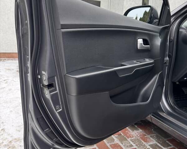 Сірий Кіа Ріо, об'ємом двигуна 1.4 л та пробігом 82 тис. км за 9200 $, фото 17 на Automoto.ua