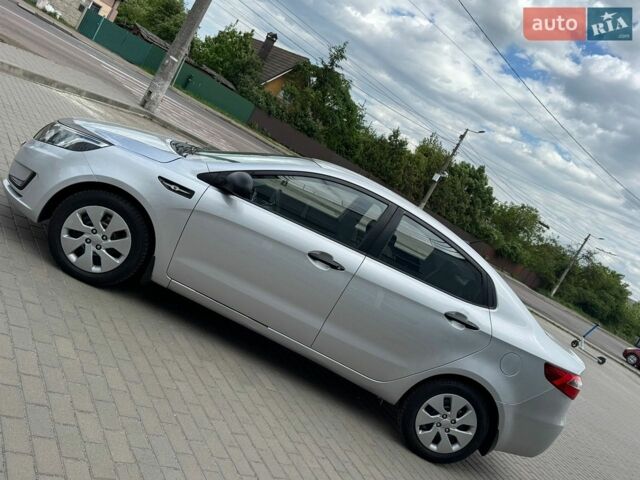 Серый Киа Рио, объемом двигателя 1.4 л и пробегом 128 тыс. км за 6800 $, фото 5 на Automoto.ua