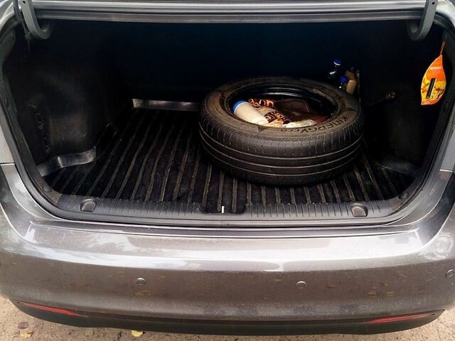 Серый Киа Рио, объемом двигателя 1.6 л и пробегом 189 тыс. км за 7299 $, фото 6 на Automoto.ua