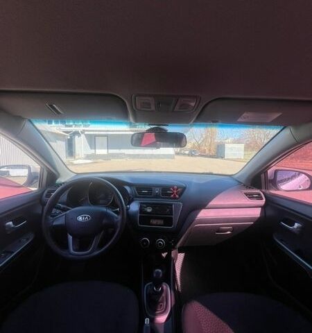 Серый Киа Рио, объемом двигателя 1.4 л и пробегом 247 тыс. км за 6400 $, фото 7 на Automoto.ua
