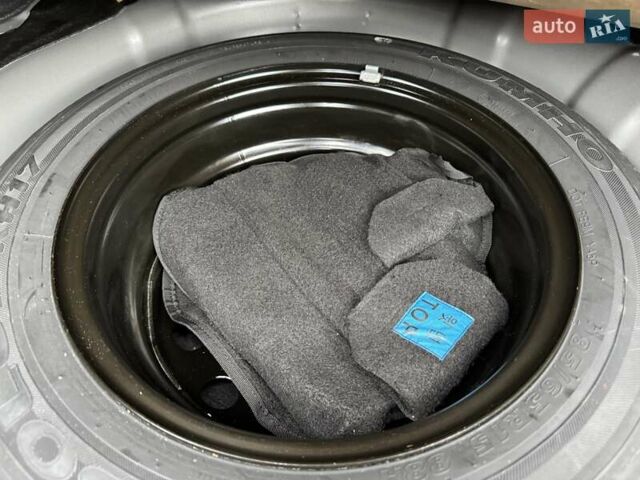 Сірий Кіа Ріо, об'ємом двигуна 1.4 л та пробігом 82 тис. км за 9200 $, фото 14 на Automoto.ua