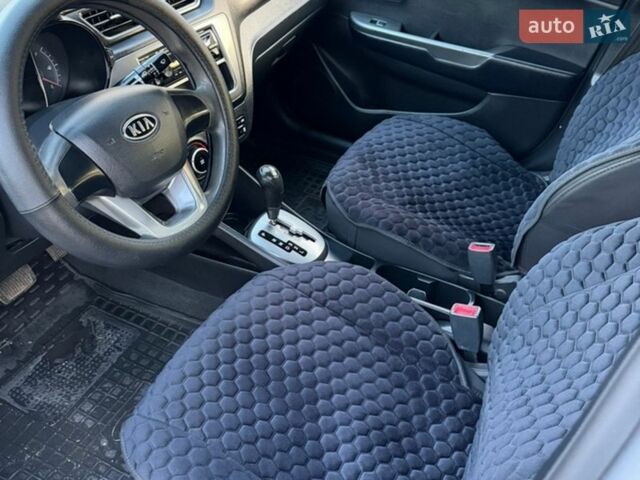 Сірий Кіа Ріо, об'ємом двигуна 1.4 л та пробігом 259 тис. км за 6300 $, фото 10 на Automoto.ua