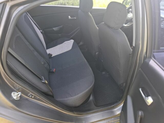 Сірий Кіа Ріо, об'ємом двигуна 1.4 л та пробігом 235 тис. км за 5800 $, фото 10 на Automoto.ua